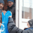 Волонтёры «Единой России» поздравляют фронтовиков - Единая Россия