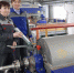Елена Сарбаева и Галина Фомина работают в цехе обезвоживания осадка. - Газета Грани