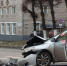 Происшествие на улице Дзержинского в Чебоксарах: автомобиль вылетел на тротуар - ChuvashiaNews.Ru