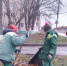В Чебоксарах продолжаются уборка павшей листвы и укрытие цветников - Чебоксары.ру
