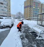В Чебоксарах активно ликвидируют последствия снегопада