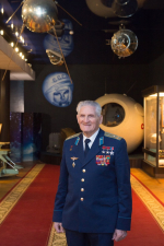 Коллектив Мемориального комплекса А.Г. Николаева поздравляет дважды Героя Советского Союза, лётчика-космонавта СССР Бориса Волынова  с юбилеем!