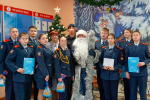 «Дед Мороз специального назначения» поздравляет детей Чувашии