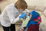 Главный офтальмолог Ирина Васильева осмотрела ветеранов на дому