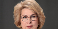 Директор Чувашского драмтеатра Елена Николаева комментирует встречу президента России Владимира Путина с Олегом Николаевым - Министерство культуры, по делам национальностей и архивного дела