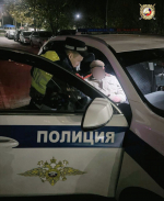 Замерз и заблудился по пути с кладбища: инспекторы ДПС спасли 88-летнего чебоксарца