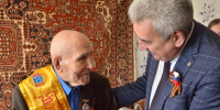 Леонид Черкесов поздравил ветерана Великой Отечественной войны с 80-летием Победы - Газета Республика
