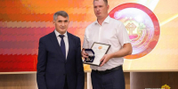 Олег Николаев вручил благодарность жителю Алатырского округа, спасшего четверых детей - ГТРК Чувашия