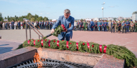Глава Чувашии Олег Николаев почтил память героев, ковавших Победу в Великой Отечественной войне - Минсельхоз Чувашии