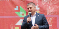 Глава Владимир Доброхотов в День семьи, любви и верности пожелал чебоксарцам радоваться детям и уважать взрослых - Администрация Калининского района