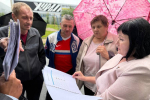 Наталья Евсюкова обсудила с жителями Калининского района благоустройство дворов