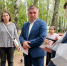 Глава Чебоксар Владимир Доброхотов поучаствовал в обсуждении проекта двора, который благоустроят по «НИМЕ Народный бюджет» - Администрация Калининского района