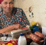 Продуктовая помощь для пожилых: фонд «Старость в радость» поддержал новочебоксарских пенсионеров - Министерство труда и соцзащиты