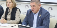 Владимир Доброхотов принял участие в Едином информационном дне - Собрание депутатов