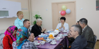 Октябрьских именинников чествовали в Кугесьском доме-интернате - Министерство труда и соцзащиты