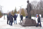 Олег Скворцов и Александр Сидоров оценили первый этап благоустройства сквера имени С. Ислюкова