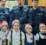 Воспитанники детского сада поздравили сотрудников Шумерлинского отделения вневедомственной охраны с наступающим Новым годом - Росгвардия