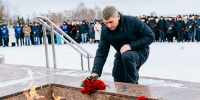 Глава Чувашии Олег Николаев почтил память воинов, защищавших рубежи Отечества - Министерство промышленности и энергетики