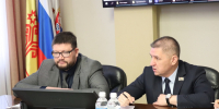 Владимир Доброхотов и депутаты обсудили реализацию инициативных проектов - Собрание депутатов